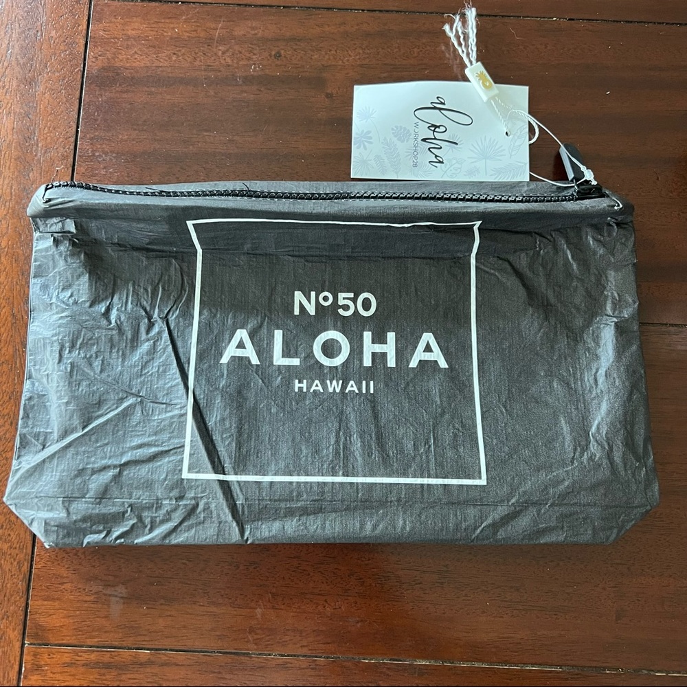 Workshop 28 Aloha No. 50 Pouch